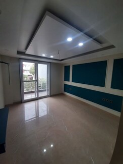 3 BHK +Builder Floor For Rent in DLF Pink Town House