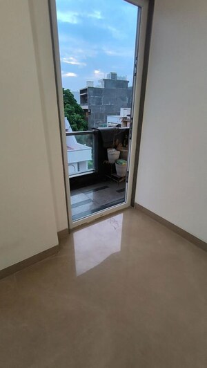 Room in 3 BHK Apartment at Shivalik Colony – for Rent