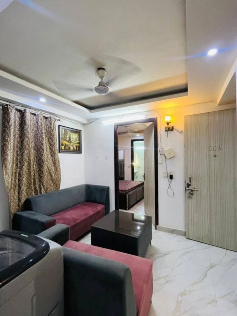 Living Room, freedom fighters enclave 2 Bedroom 1000 Sq.Ft. Apartment In Freedom Fighters Enclave Delhi 10685694