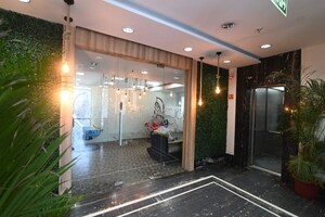 Parking in  Office Space at Sunrise Tower, Andheri East – for Rent