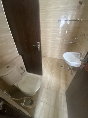 Bathroom in 4 BHK Builder Floor at BPTP Parkland Pride, Sector 77 – for Sale