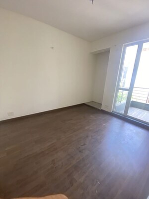 Room in 4 BHK Builder Floor at BPTP Parkland Pride, Sector 77 – for Sale