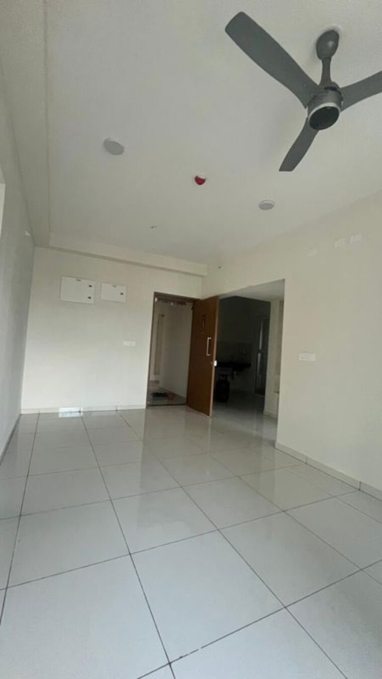 Bathroom, godrej-park-ridge 3 Bedroom 725 Sq.Ft. Apartment In Manjari Pune 10685774