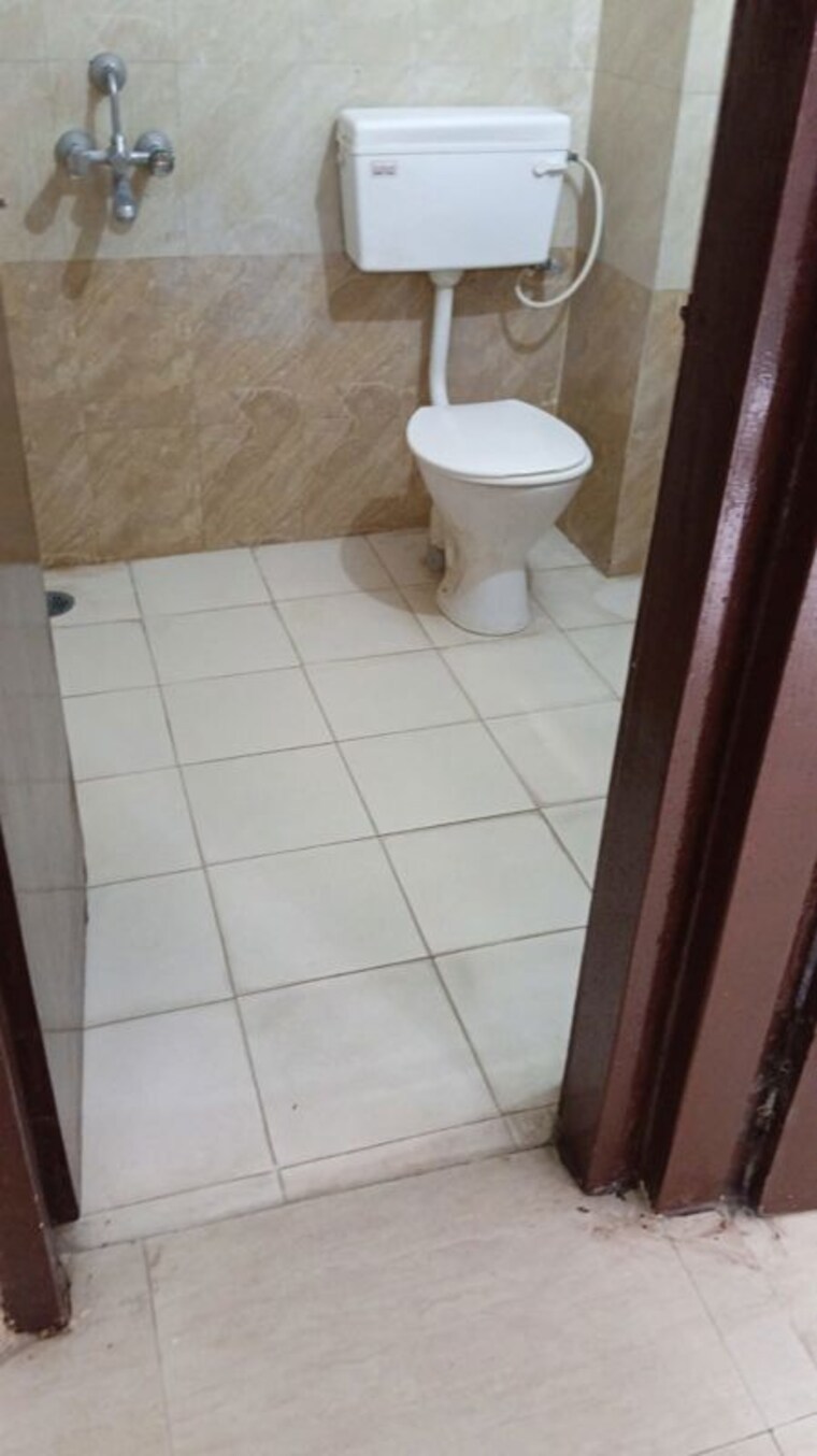Bathroom, doranda 3 Bedroom 1400 Sq.Ft. Apartment In Doranda Ranchi 10685767