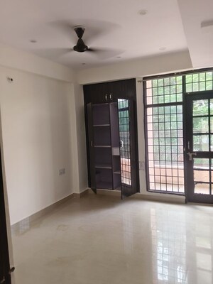 Parking in 2 BHK Apartment at RWA Apartments Sector 53, Sector 53 – for Rent