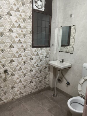 Bathroom in 2 BHK Apartment at RWA Apartments Sector 53, Sector 53 – for Rent