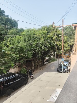 Balcony in 2 BHK Apartment at RWA Apartments Sector 53, Sector 53 – for Rent
