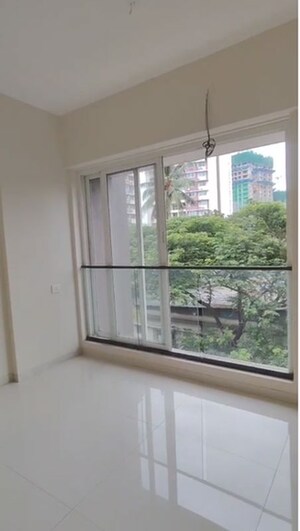 Bedroom in 3 BHK Apartment at Chembur – for Rent