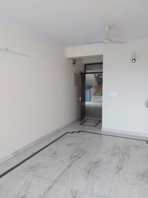 2 BHK Builder Floor For Rent in Sector 22