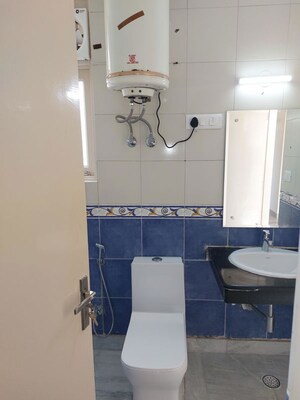 Team Area in 2 BHK Builder Floor at Sector 22 – for Rent