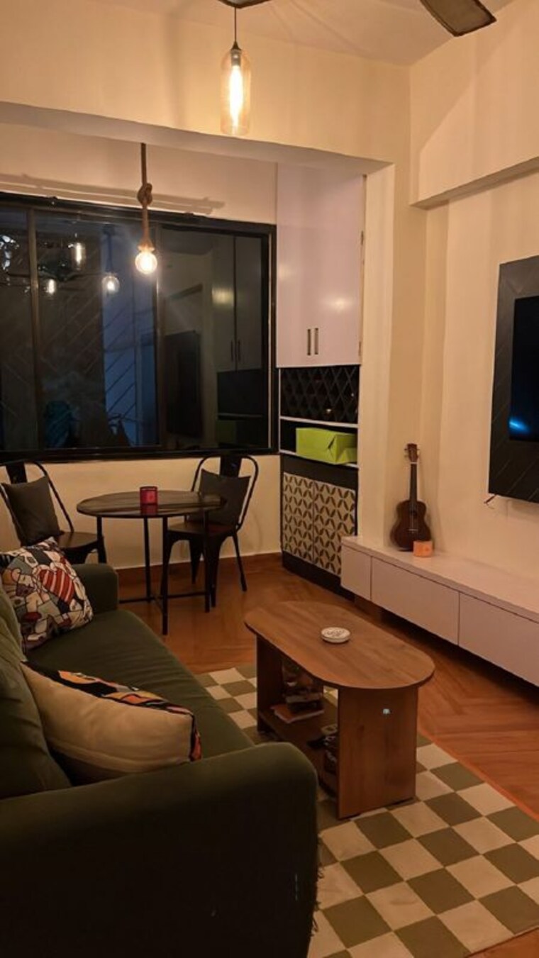 Living Room, bandra west 2 Bedroom 700 Sq.Ft. Apartment In Bandra West Mumbai 10685764