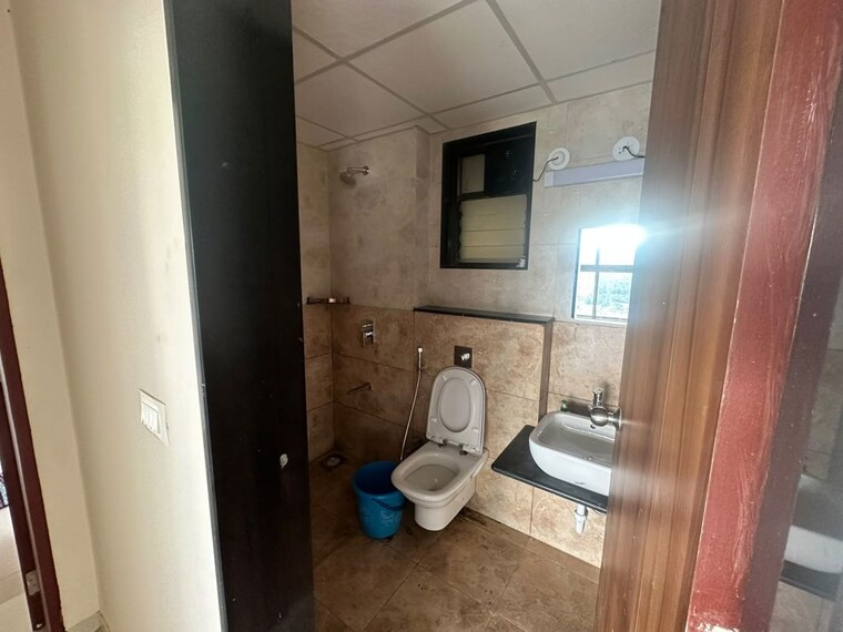 Bathroom, paranjape-schemes-orion-15-16-17 2 Bedroom 750 Sq.Ft. Apartment In Hinjewadi Pune 10685790