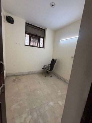 Room in 1 BHK Apartment at Sainik Farm – for Rent