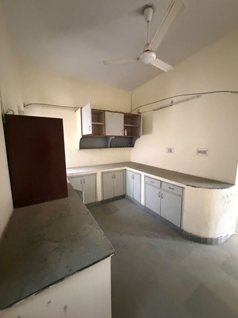 Kitchen, sainik farm 1 Bedroom 570 Sq.Ft. Apartment In Sainik Farm Delhi 10685791