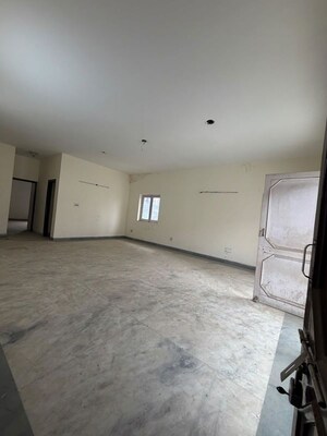 Room in 1 BHK Apartment at Sainik Farm – for Rent