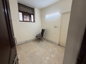 Room in 1 BHK Apartment at Sainik Farm – for Rent