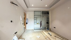 Building Lobby in 3 BHK Builder Floor at State Bank Colony – for Sale