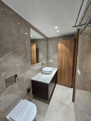 1 RK Apartment For Rent in DLF Imperial Residences, Dlf Phase I