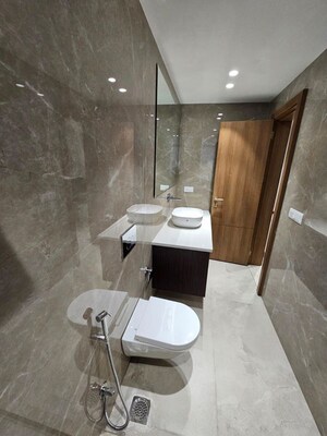 Bathroom in 1 RK Apartment at DLF Imperial Residences, Dlf Phase I – for Rent