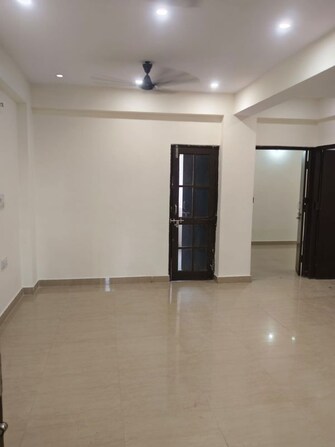 2 BHK +  1200 Sq.Ft. Villa in RWA Apartments Sector 53