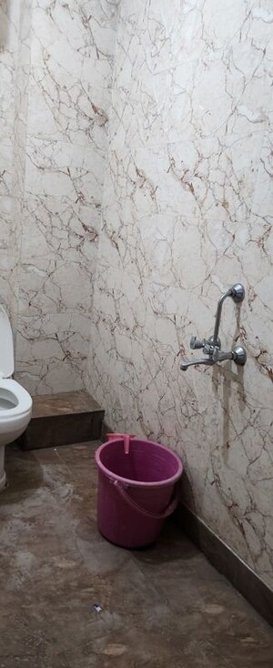 Bathroom in 1 BHK Builder Floor at Neb Sarai – for Rent