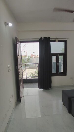 1 BHK Builder Floor For Rent in Neb Sarai