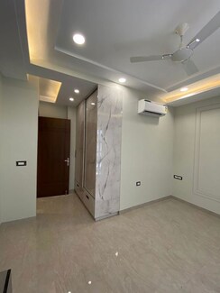 2 BHK +Builder Floor For Rent in Sector 23
