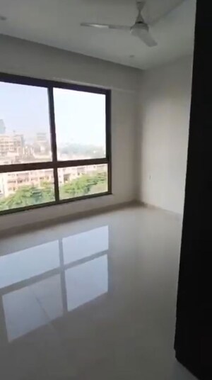 Room in 2 BHK Apartment at Bramha Suncity, Wadgaon Sheri – for Rent