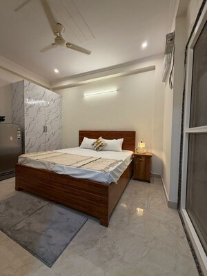 1 RK Builder Floor For Rent in Golf Course Extension