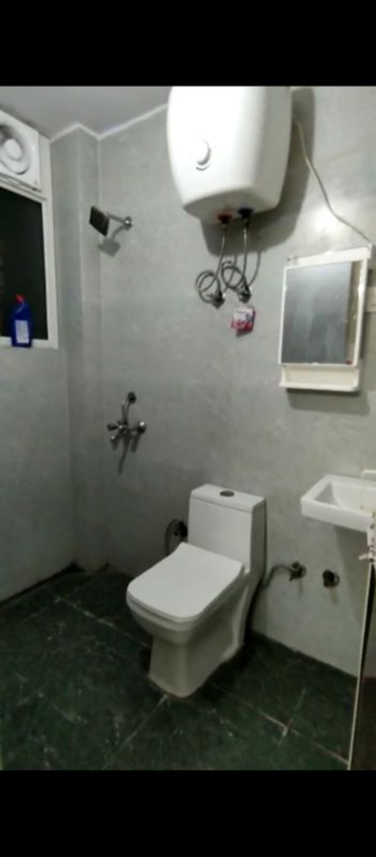 Bathroom, rwa-apartments-sector-19 1 Bedroom 650 Sq.Ft. Independent House In Sector 19 Noida 10685833
