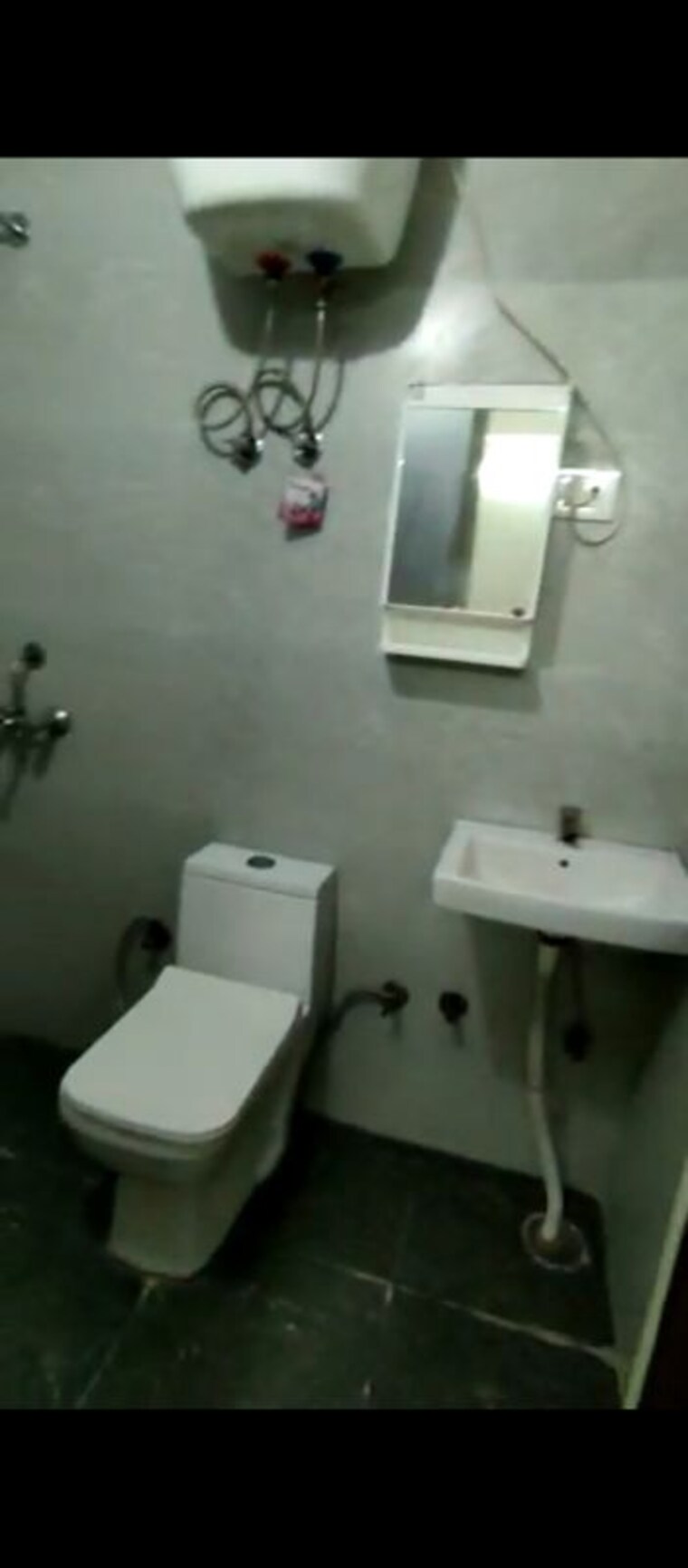Bathroom, rwa-apartments-sector-19 1 Bedroom 650 Sq.Ft. Independent House In Sector 19 Noida 10685833