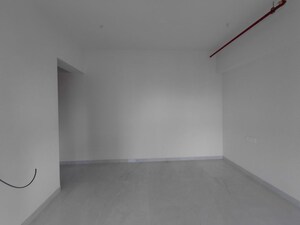 Room in 3 BHK Apartment at Ghodawat Skystar, Goregaon West – for Rent