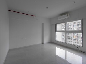 Room in 3 BHK Apartment at Ghodawat Skystar, Goregaon West – for Rent