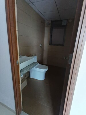 Bathroom in 2 BHK Apartment at Kalpataru Immensa D, Kolshet Road – for Rent