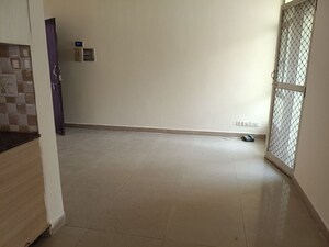 Room in 2 BHK Apartment at Gaur City 2 - 12th Avenue, Sector 16c Greater Noida – for Rent