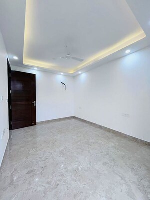 Room in 2 BHK Independent House at Saket – for Rent
