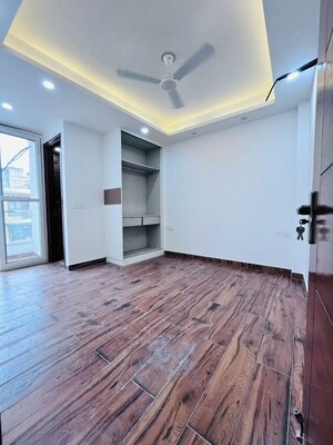 Room in 2 BHK Independent House at Saket – for Rent
