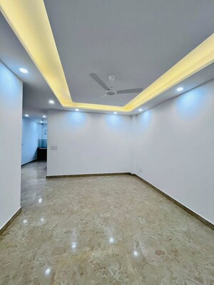Room in 2 BHK Independent House at Saket – for Rent