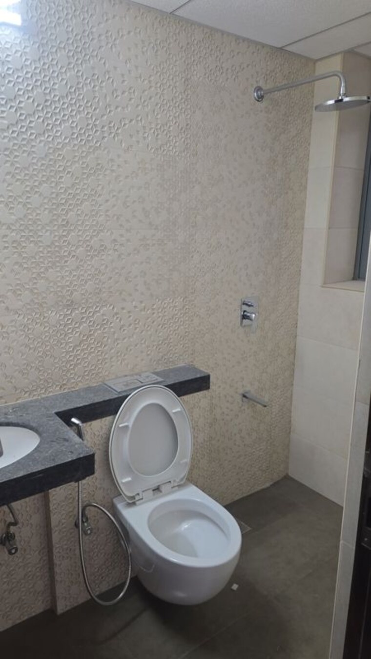 Bathroom, kalpataru-elitus 1.5 Bedroom 470 Sq.Ft. Apartment In Mulund West Mumbai 10685886