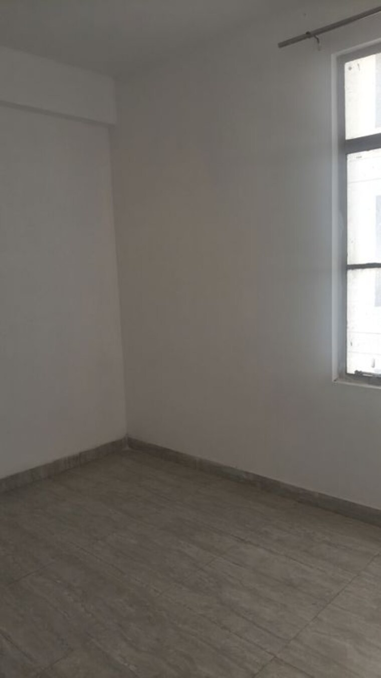 Room, signature-solera-apartment 2 Bedroom 500 Sq.Ft. Apartment In Sector 107 Gurgaon 10685881