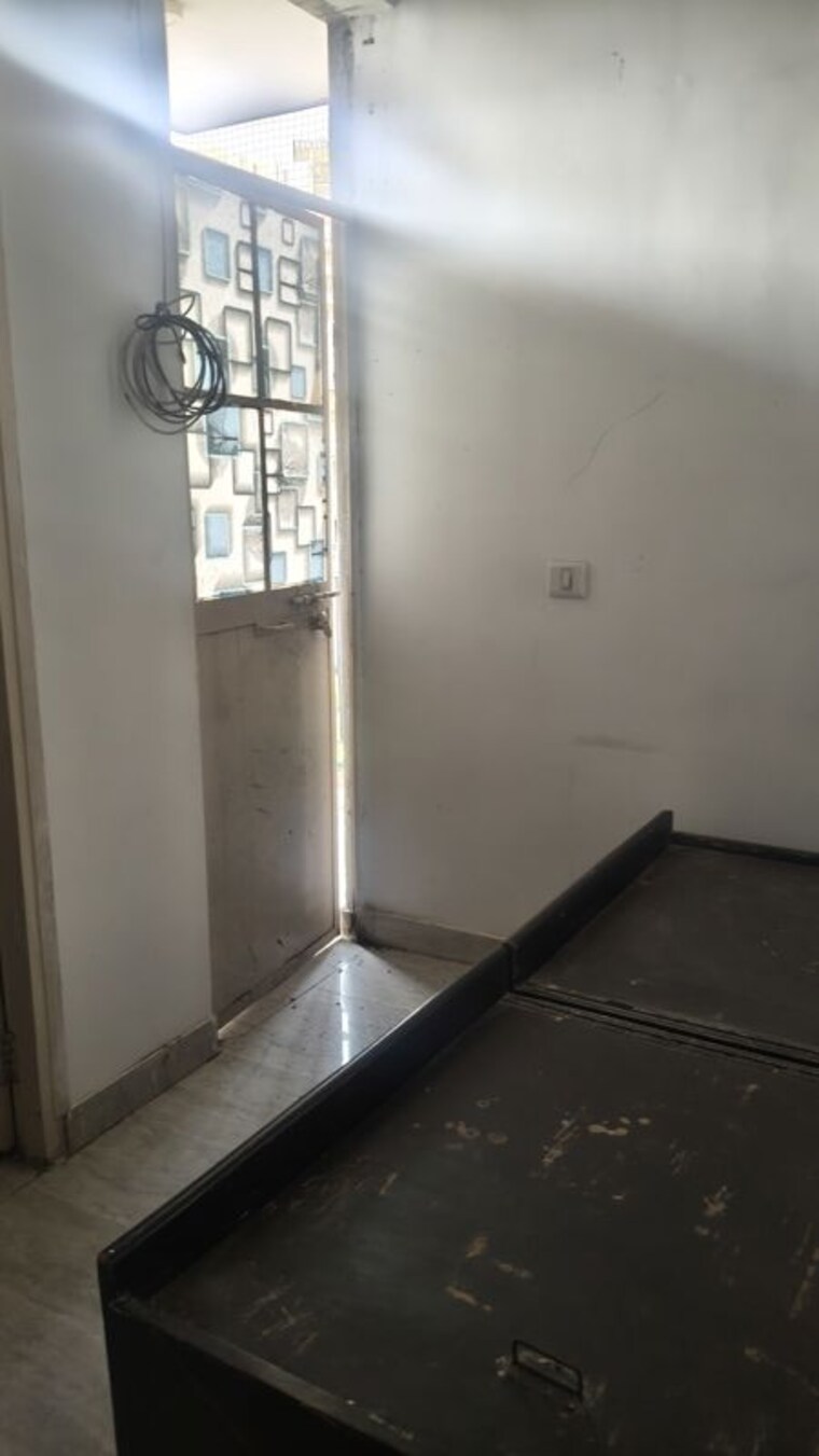 Room, signature-solera-apartment 2 Bedroom 500 Sq.Ft. Apartment In Sector 107 Gurgaon 10685881