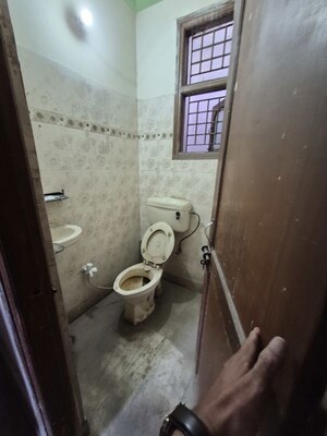 Washroom in 1 RK Builder Floor at Mayur Vihar – for Rent
