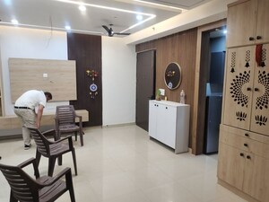 Living Room in 3 BHK Apartment at Sector 76 – for Rent