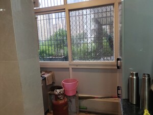 Furnished Amenities in 3 BHK Apartment at Sector 76 – for Rent