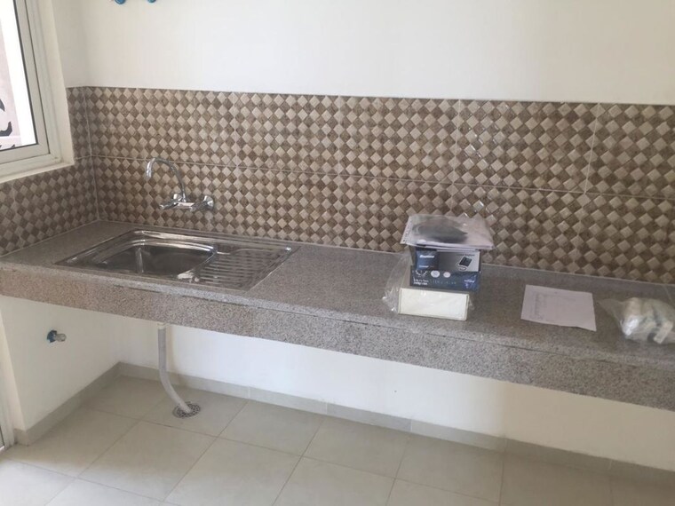 Bathroom, experion-the-heart-song 2 Bedroom 1283 Sq.Ft. Apartment In Sector 108 Gurgaon 10685905
