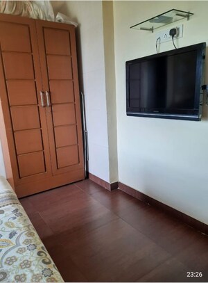 Room in 2 BHK Apartment at Mantri Park, Goregaon East – for Sale