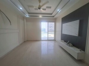 Room in 3 BHK Builder Floor at Sector 22 – for Rent