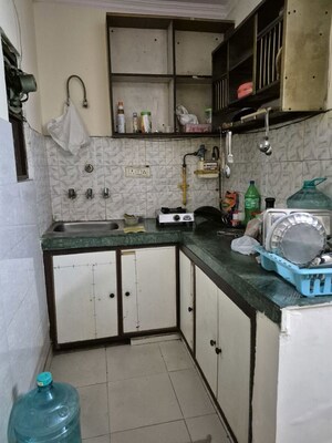 Kitchen in 1.5 BHK Builder Floor at Mayur Vihar – for Rent