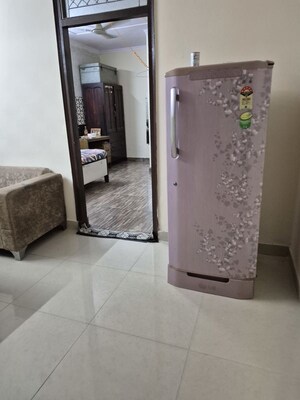 Furnished Amenities in 1.5 BHK Builder Floor at Mayur Vihar – for Rent