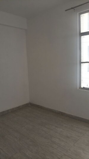 Room in 1 BHK Apartment at Signature Solera Apartment, Sector 107 – for Sale